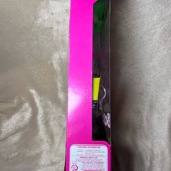 🩷NIB. RARE. Barbie Earring Magic Doll in Pink Outfit - Picture 5 of 5